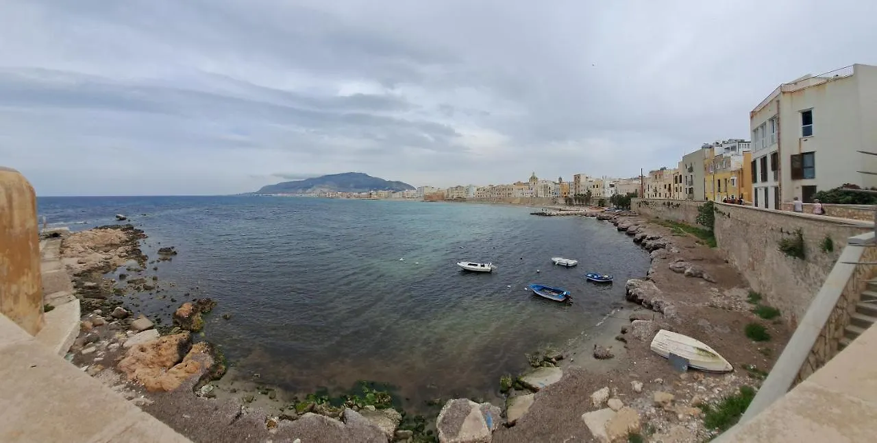 La Casa Di Paoletta A Due Passi Dal Mare Apartment Trapani Italy